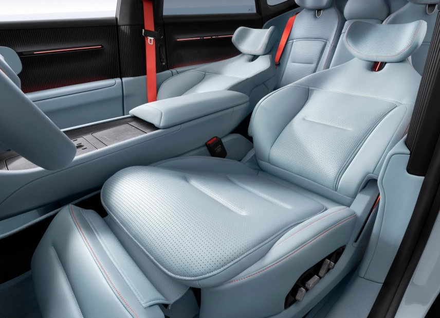 Zero Gravity Seating